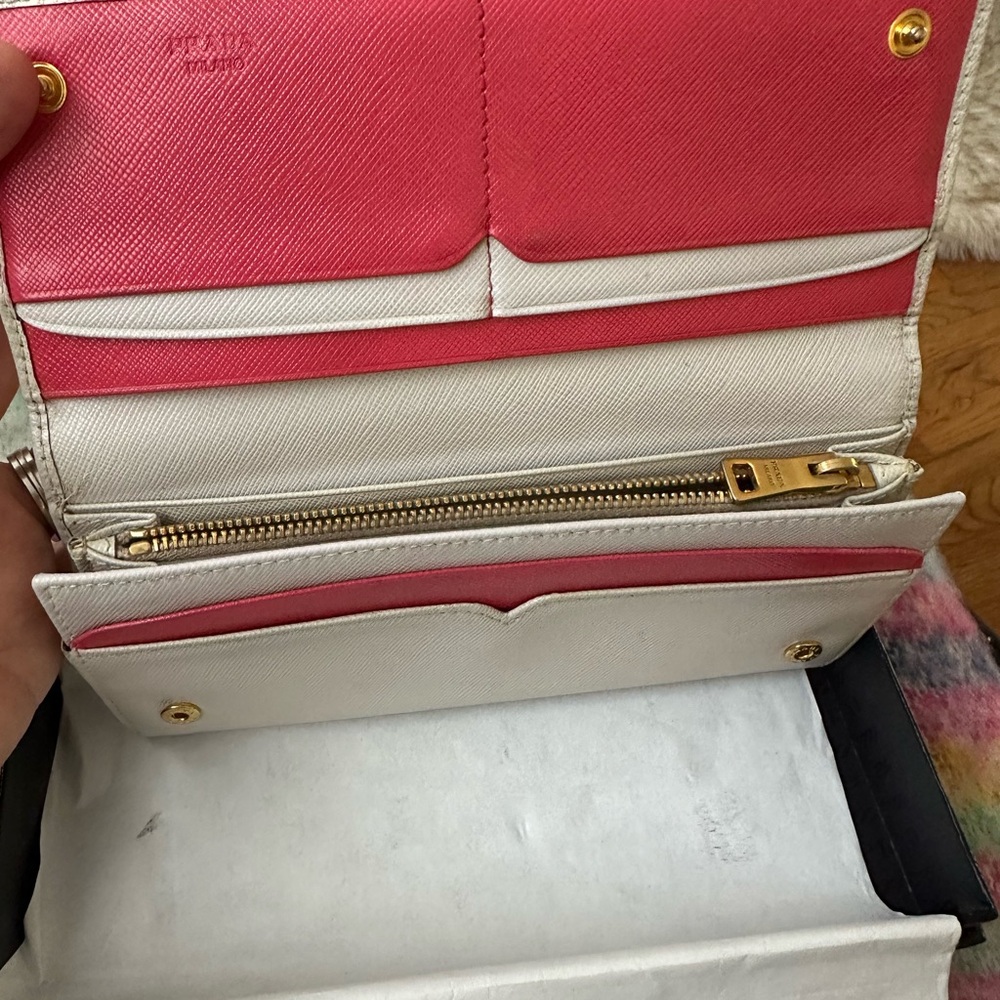 Pink and white Prada long wallet - Picture 2 of 6